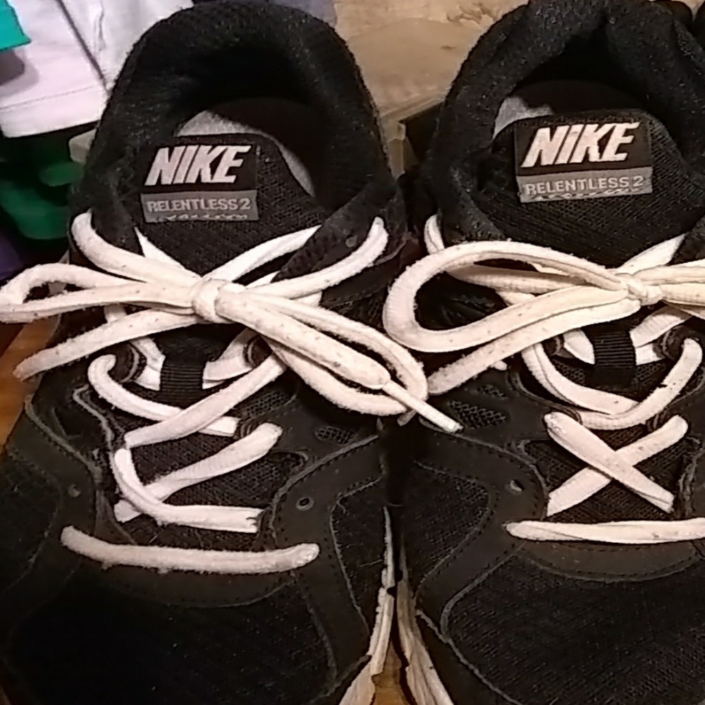Nike tennis shoes